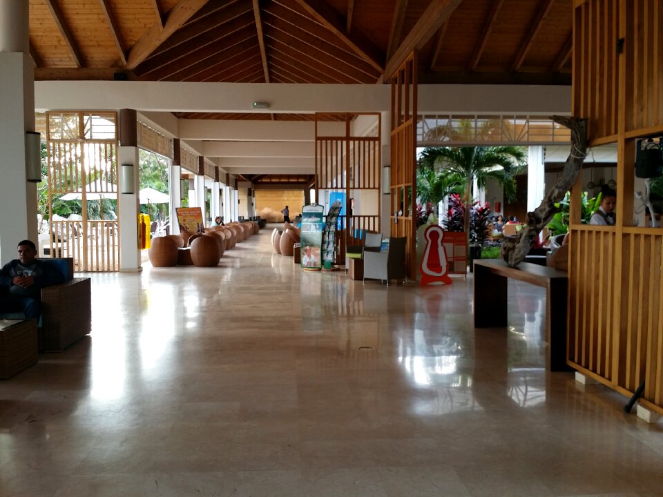 Lobby decor style