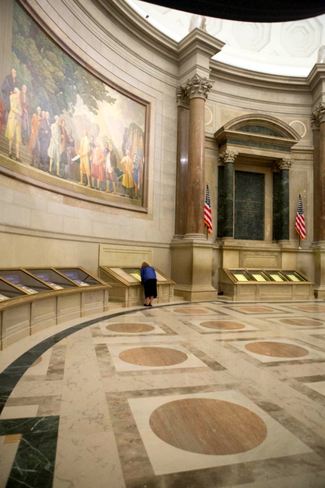 Mary Lynn Ritzenthaler (28418431070)