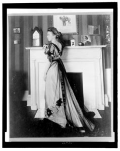 Mary McConnell Borah, full-length portrait, in gown, posed leaning on a fireplace mantel) - G.W. Buck, Wash., D.C LCCN2007676197