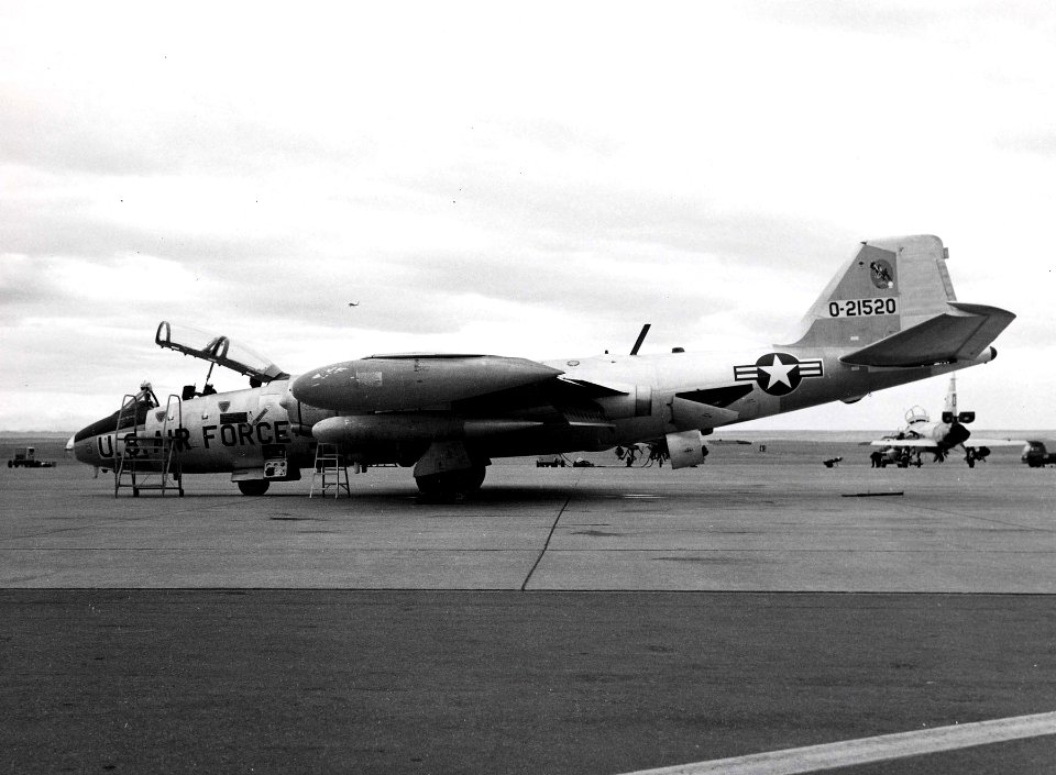 Martin EB-57B Canberra side view of 4677 DSEG at Great Falls, Mont. on Nov. 13, 1970 (originally B-57B SN 52-1520) 061026-F-1234P-012