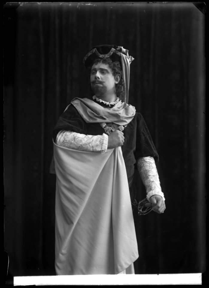 Martin Oscàr in Trubaduren at Kungliga Operan 1906 - SMV - GO024