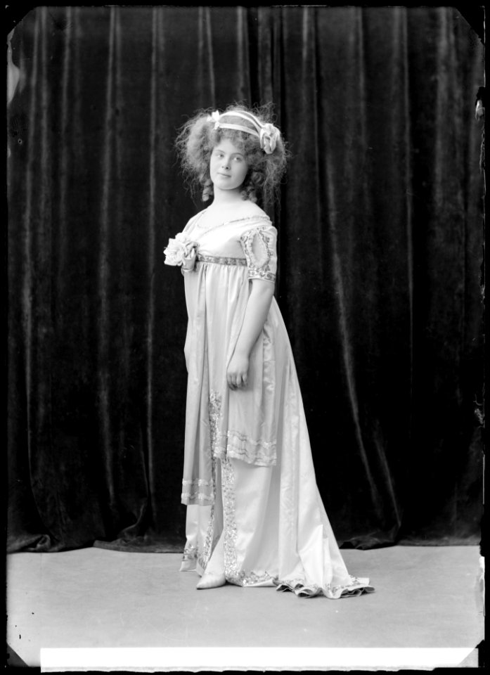 Mary Gräber, actor and singer - SMV - NG011
