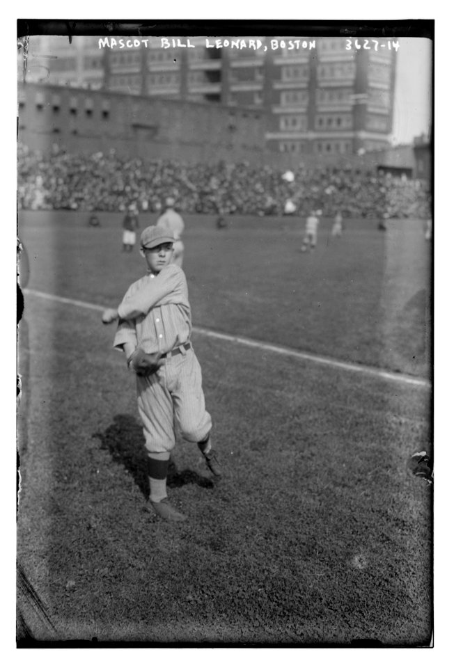 Mascot, Bill Leonard, Boston (Red Sox) LCCN2014700019
