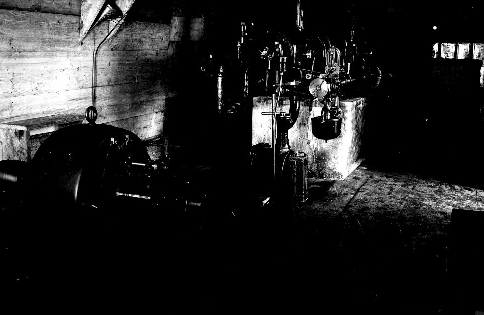 Maschinenhaus der Scheinwerferanlage Riesel - CH-BAR - 3236872