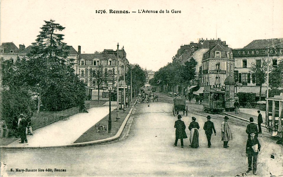 Mary-Rousselière 1076 - RENNES - L'Avenue de la Gare