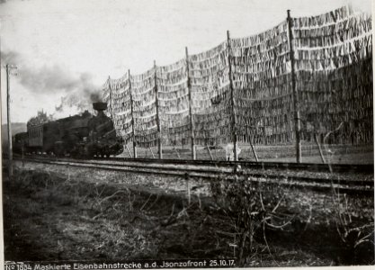 Maskierte Eisenbahnstrecke a.d. Jsonzofront 25.10.17. (BildID 15609265)