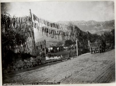 Maskierte Strasse a.d. Jsonzofront 25.10.17. (BildID 15609272)