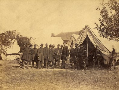 Maryland, Antietam, President Lincoln on the Battlefield - NARA - 533297 photo