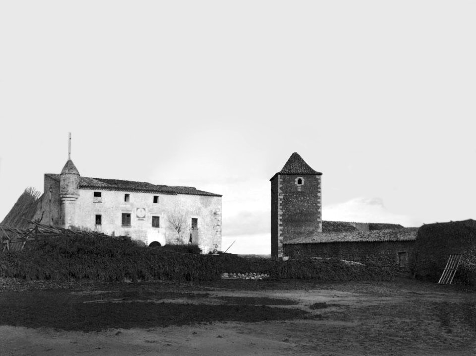 Mas Vicens i Mas Casamort a l'Escala (Restored)