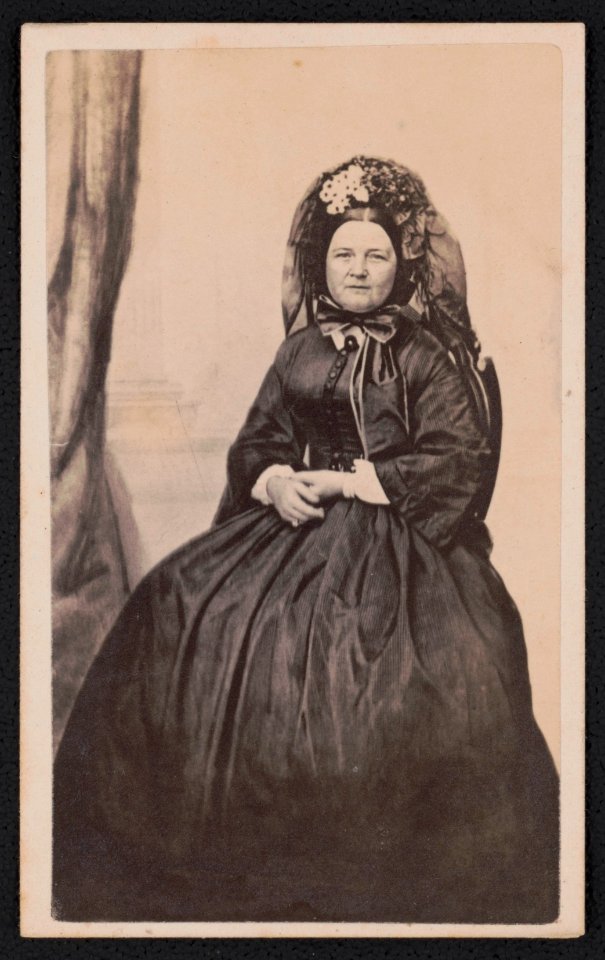 Mary Lincoln in mourning attire) - Joseph Ward, 125 Washington Street, Boston LCCN2017659635