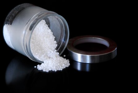 Metallic salt coarse salt
