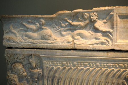 Monumental sarcophage-Inv 26003-P8190022
