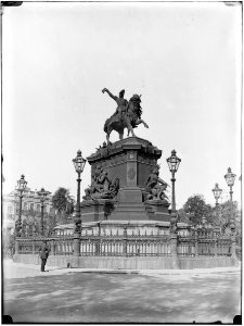 Monumento a D. Pedro I no Largo do Rocio, atual praça Tiradentes - 2