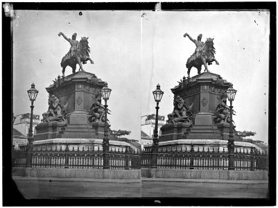 Monumento em homenagem a D. Pedro I, estátua equestre - 5