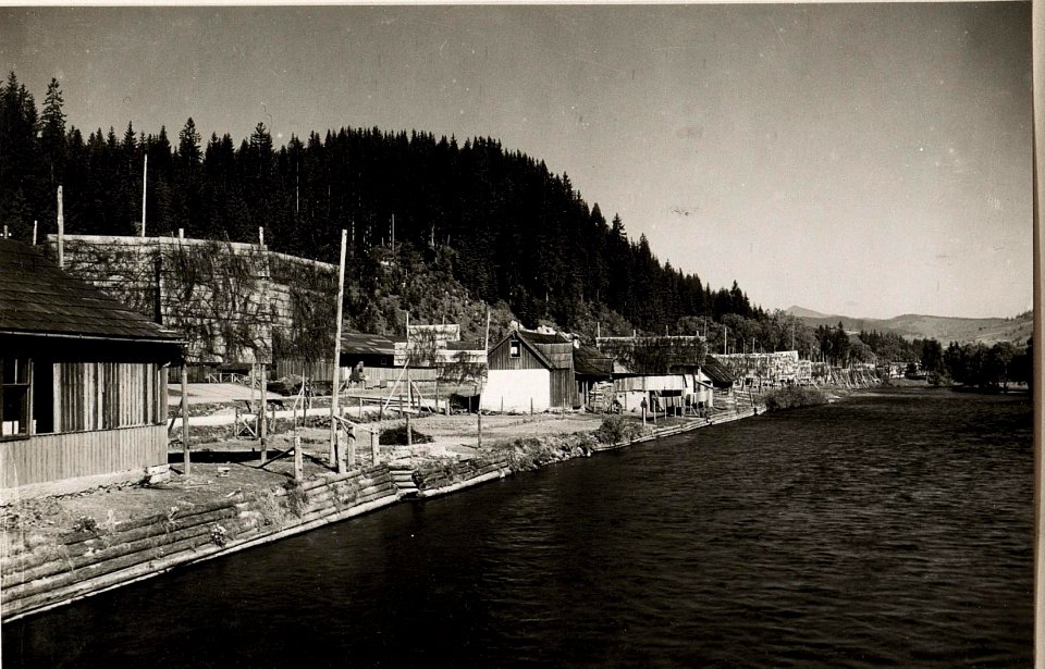 Maskierte Strasse nach Jakobeny (BildID 15719154)