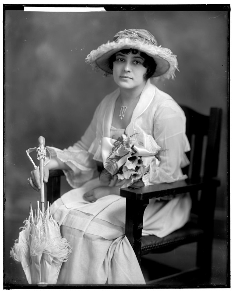 MOORE, THOMAS, MRS. LCCN2016860218