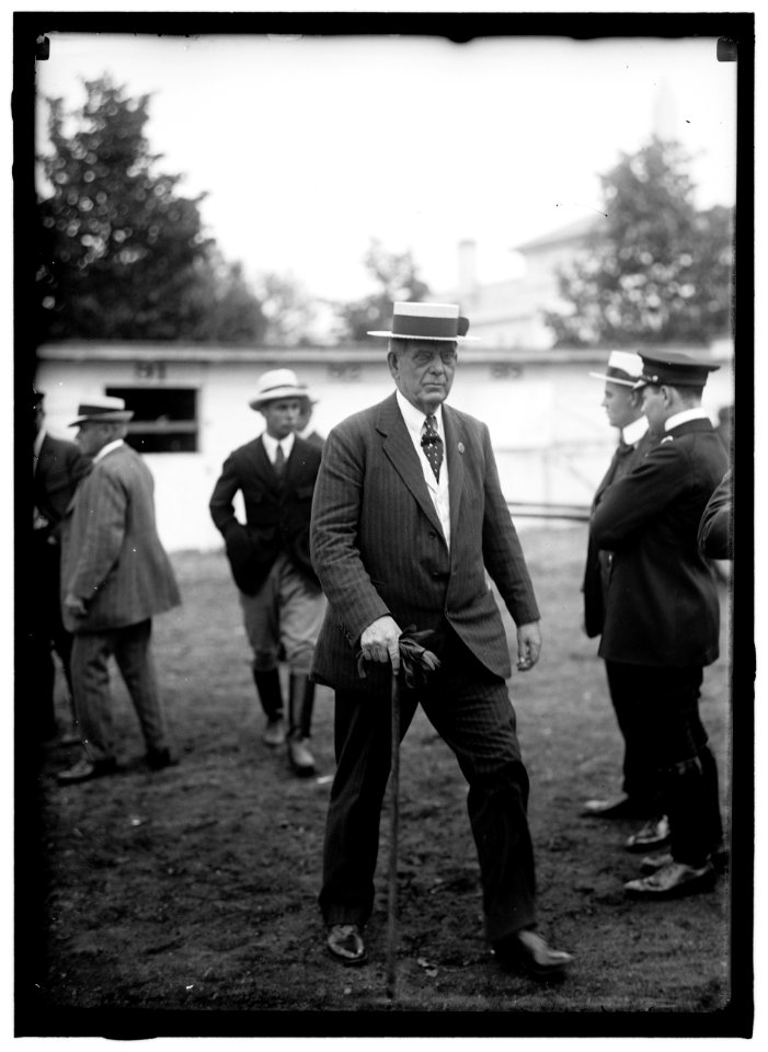 MOORE, WILLIAM H. JUDGE. HORSE SHOW LCCN2016866403