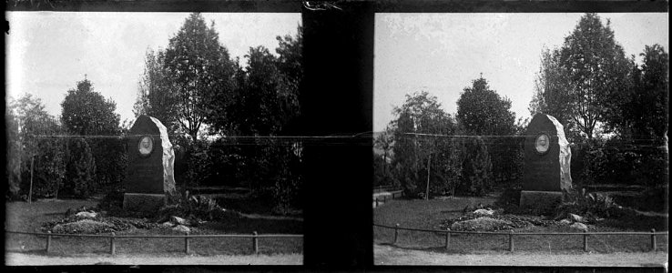 Monument en un jardí de Zuric