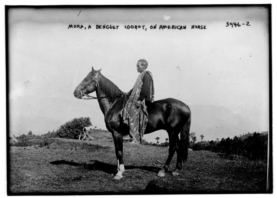 Mora, a Benguet Igorot, on American horse LCCN2014702454