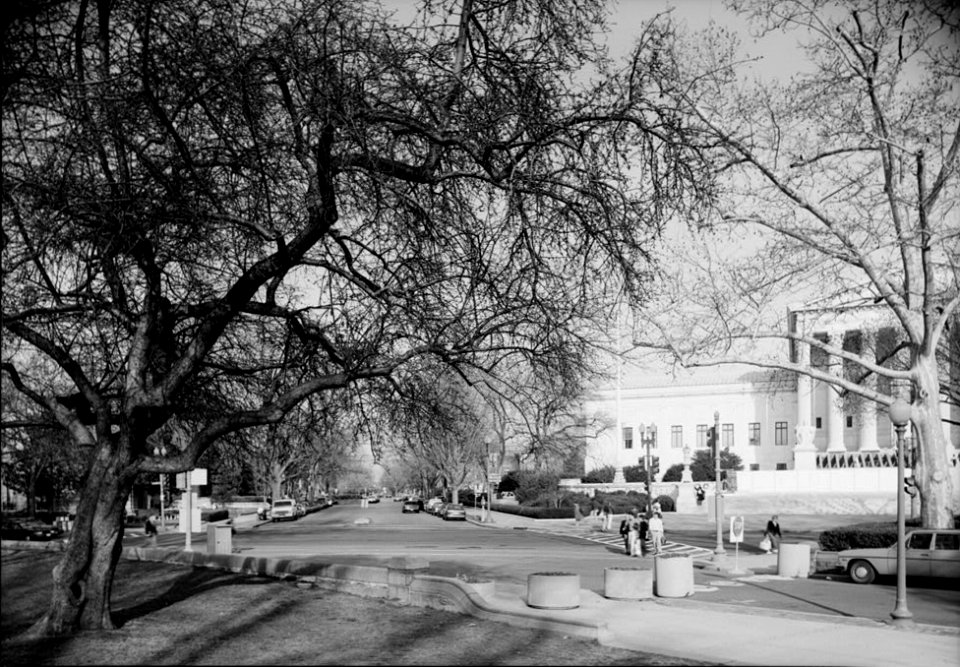 MARYLAND AVENUE CORRIDOR FROM THE U.S. CAPITOL GROUNDS
