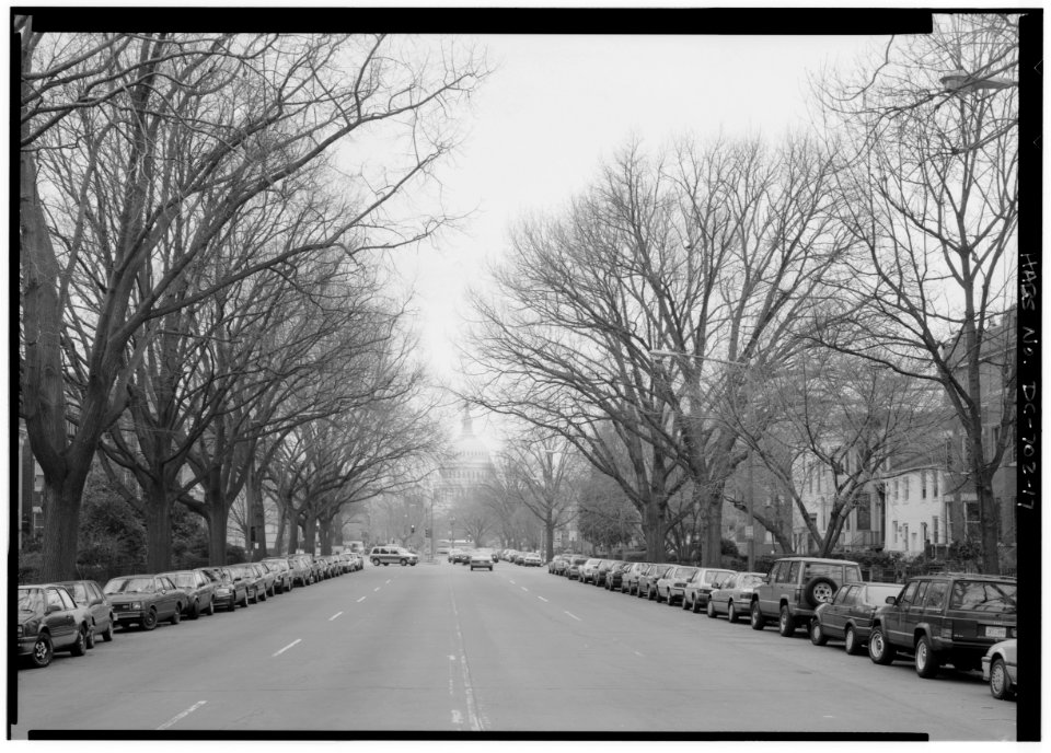 Maryland avenue to the capitol from the fourth street, NE