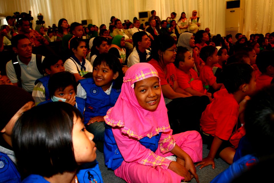 More than sixty children were invited to the launching event (4313579312)