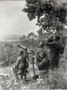 Masch.Gewehre für Fliegerabwehr an der Isonzofront (BildID 15605151)