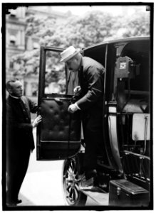 MORGAN, J. PIERPONT, JR., LEAVING AUTO LCCN2016865698