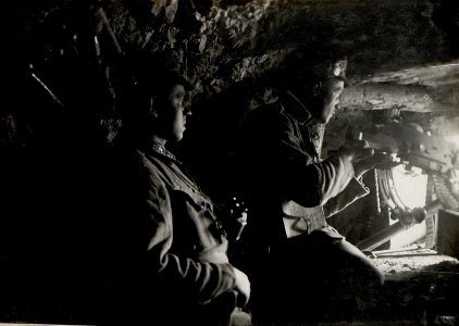 Maschinengewehr Kasematte Kaverne Monte Chiesa (BildID 15627277)