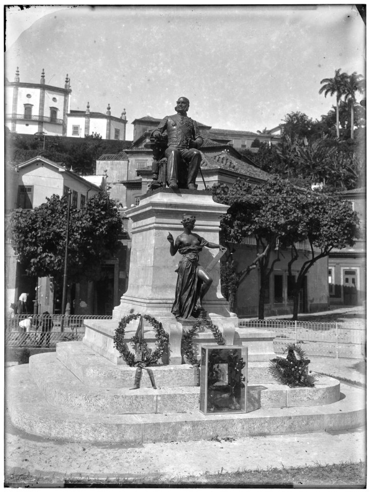 Monumento em homenagem ao Visconde de Rio Branco - 2