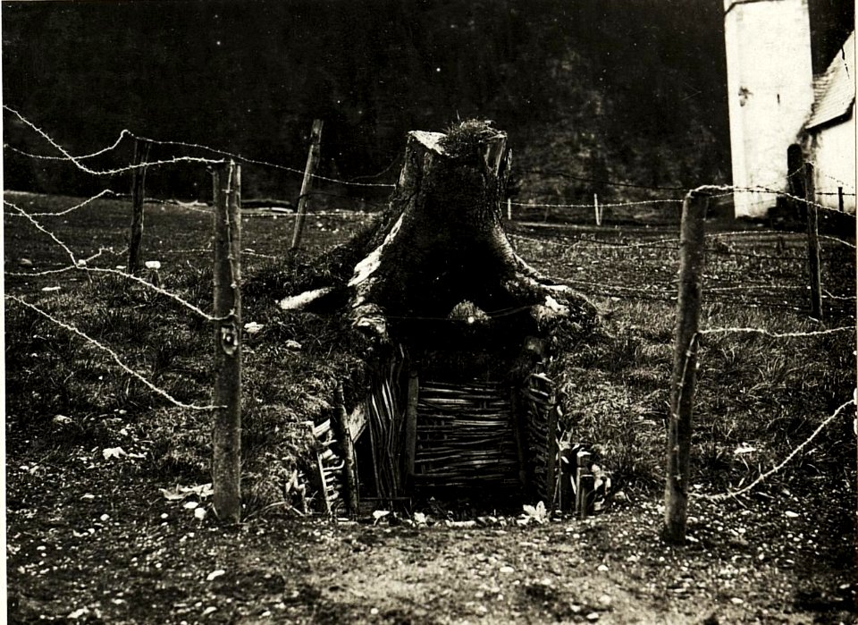 Maskierte Schießscharte im Raume von Pian. (BildID 15419562)