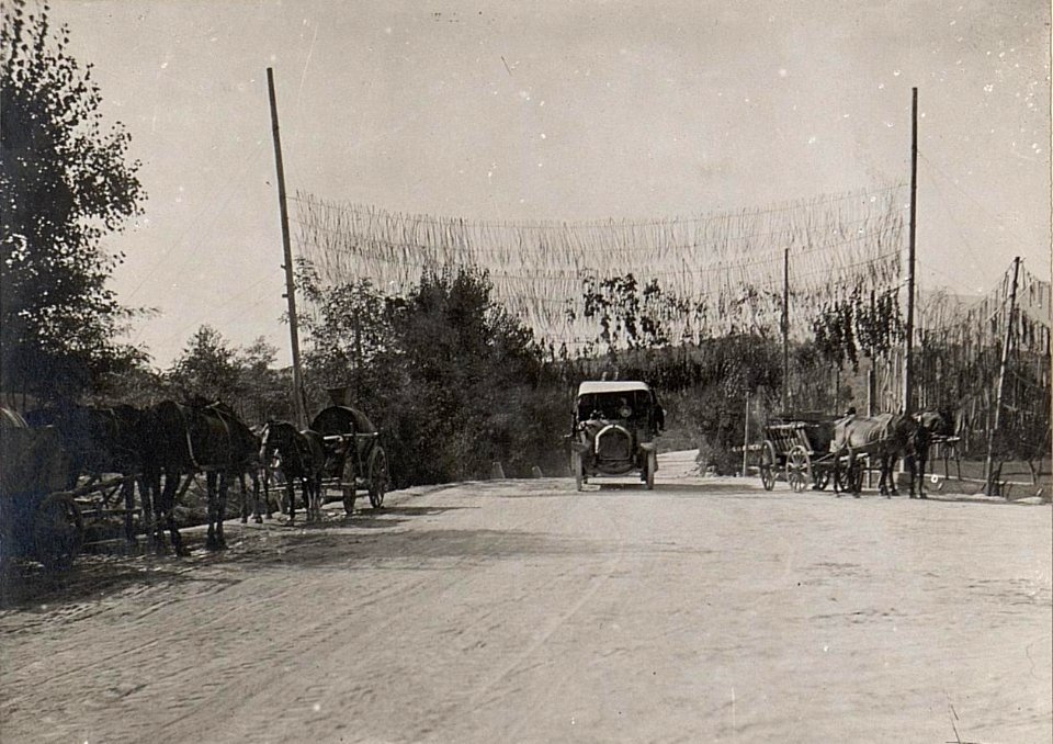 Maskierte Strasse bei Osek.29.8.17. (BildID 15600543)