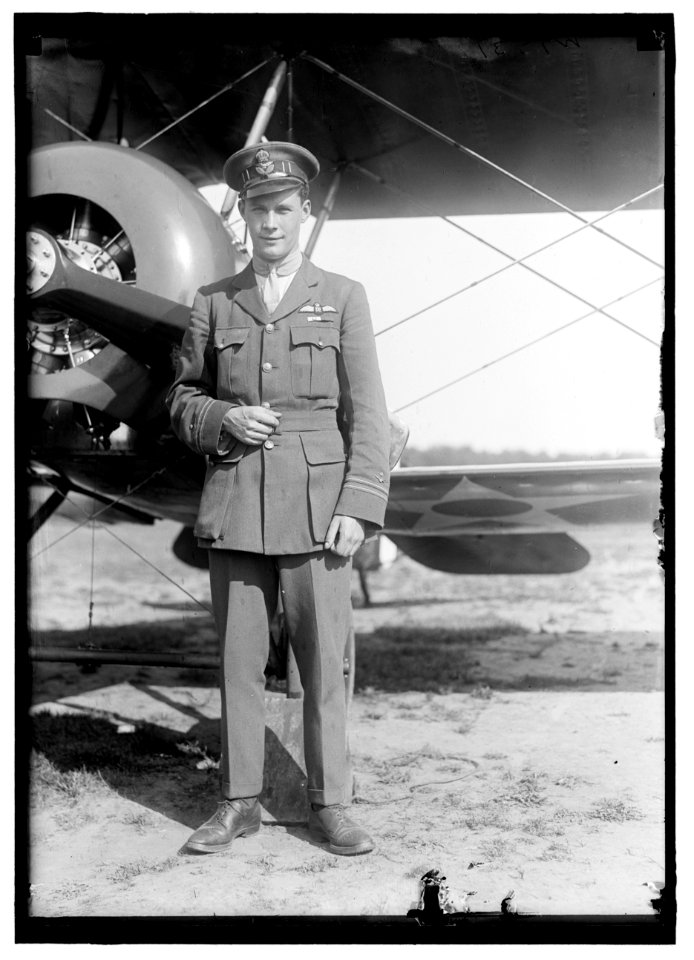 MORRIS, J.F. CAPT., BRITISH ARMY. AVIATOR LCCN2016869405