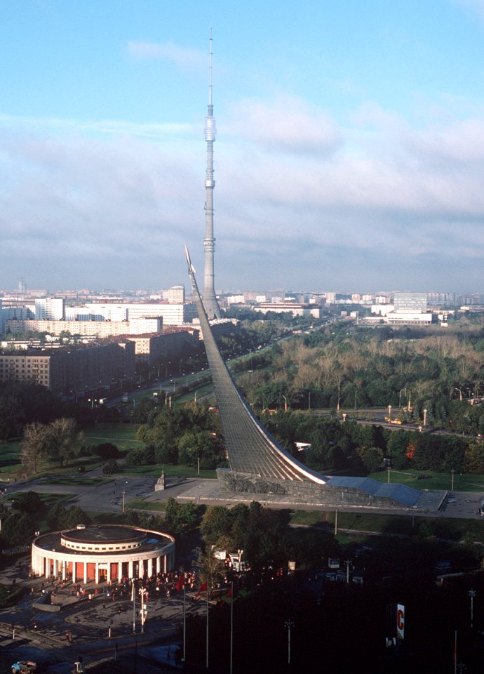 Moscow television tower, Yuri Gagarin Monument, 1985