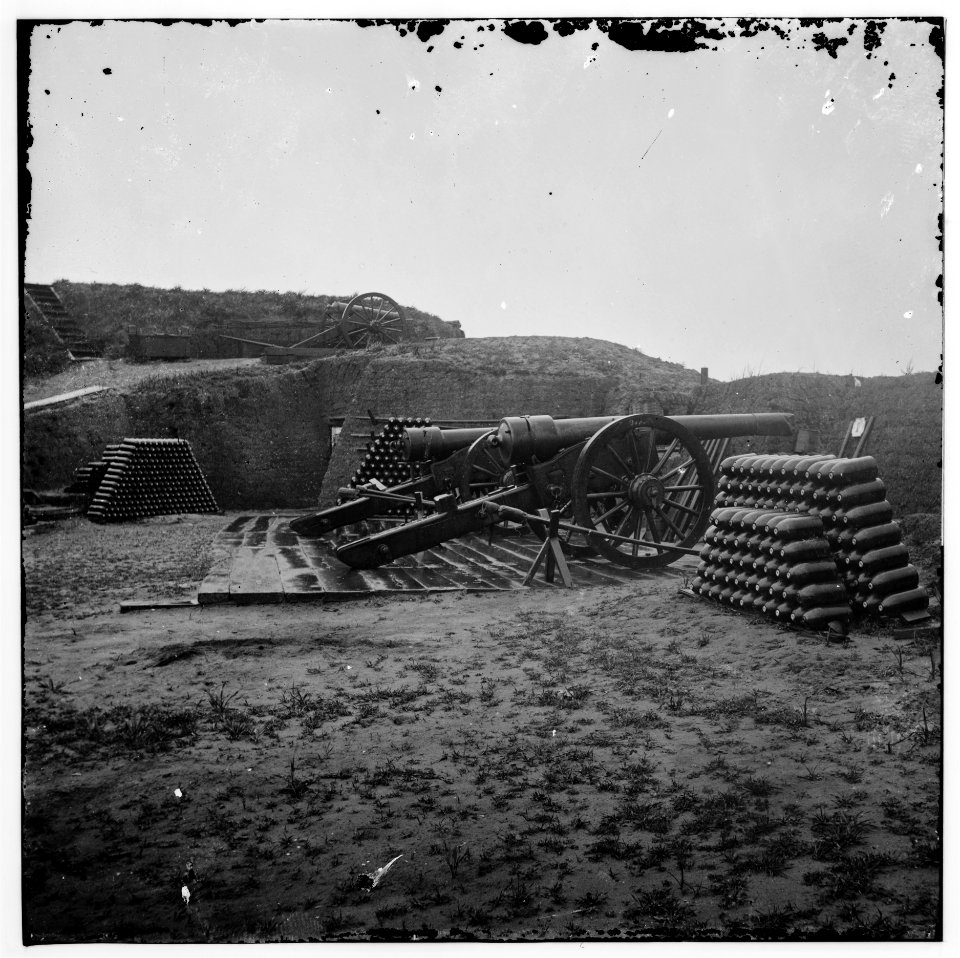 Morris Island, S.C. Two 100-pdr. Parrott guns and stacks of shells inside Fort Putnam LOC cwpb.03120