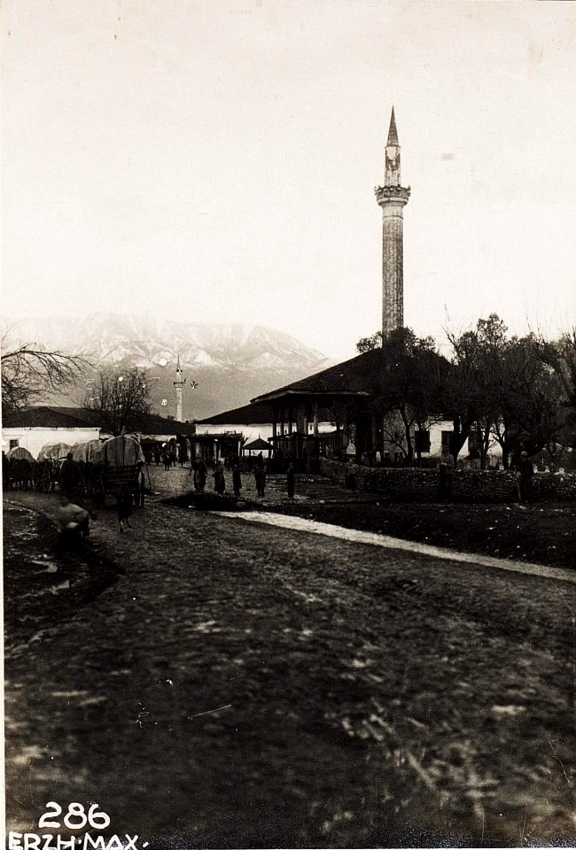 Moschee in Tirana. (BildID 15573463)