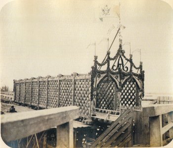 Most Kierbedzia Tymczasowy most drewniany w dniu położenia kamienia węgielnego 1860 a