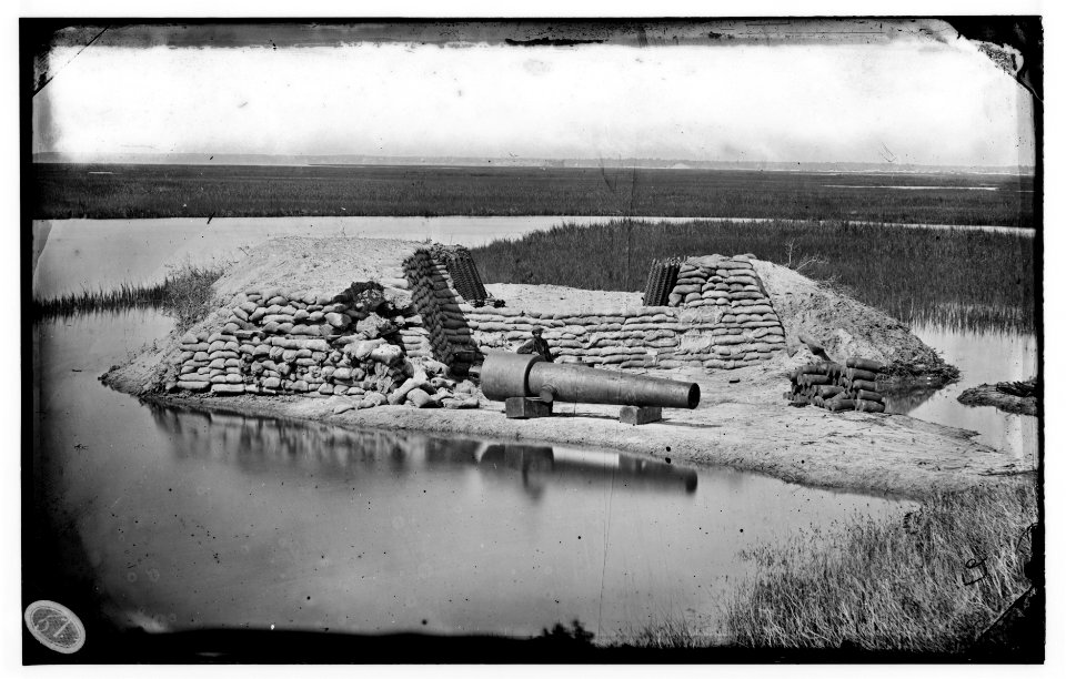 Morris Island, South Carolina. Battery Hays. One 8-inch Parrot Rifle, dismounted. Breaching battery against Fort Sumter LOC cwpb.04730