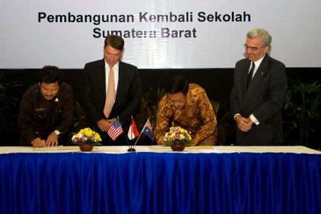 MoU GoI-USAID-AusAID Signing Ceremony (4565352534)