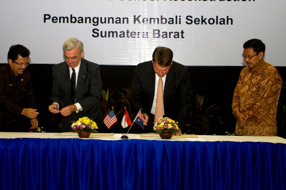 MoU GoI-USAID-AusAID Signing Ceremony (4565352066)