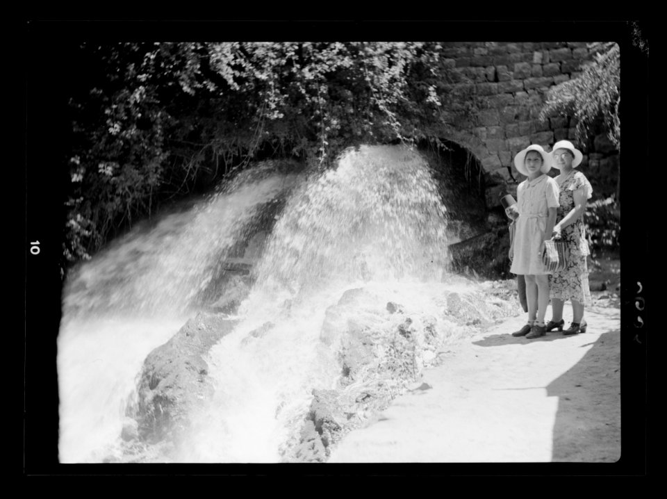 Mount Lebanon. Beirut. Aleih, Ras-el-Metn District. Lebanon. The fountain of Saffa. Typical copious spring of the Lebanon LOC matpc.15447