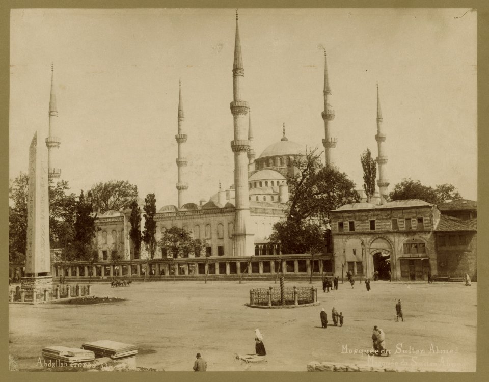 Mosqueé du Sultan Ahmed - Abdullah Frères. LCCN2003677072