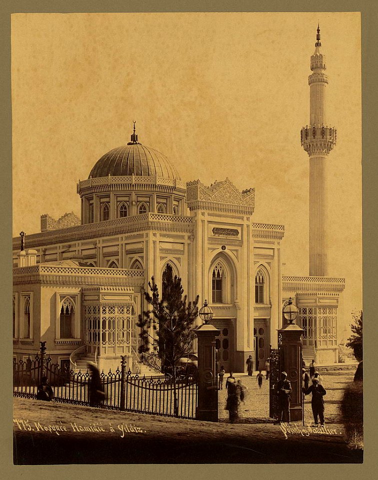 Mosquèe Hamidié à Yildiz, Istanbul - Sébah & Joaillier. LCCN2004666785