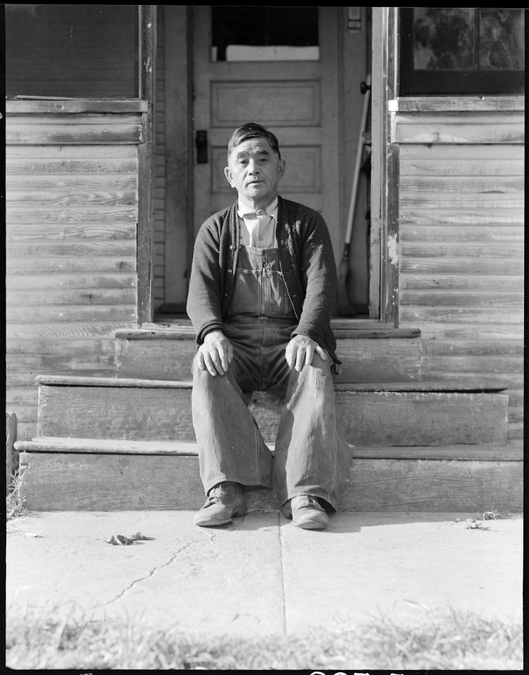 Mountain View, California. Grandfather of 64 who came to the United States from Japan at the age of . . . - NARA - 536425
