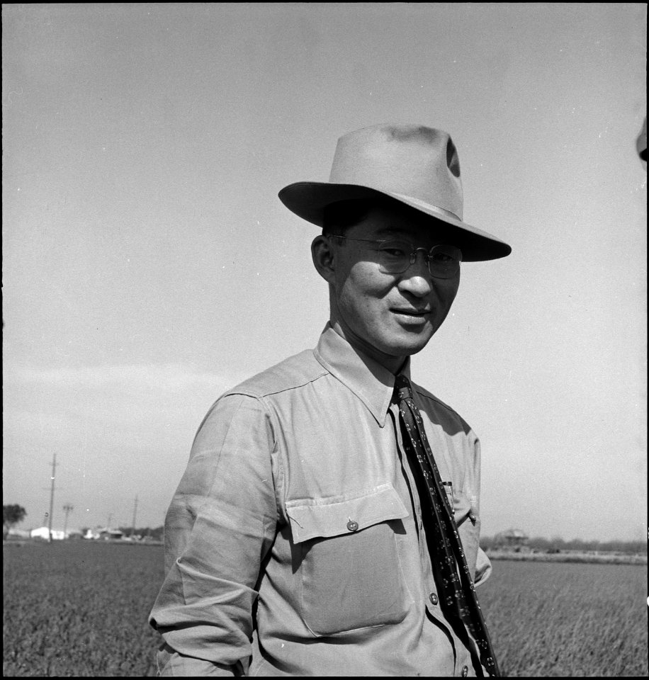 Mountain View, California. Henry Mitarai, 36, successful large-scale, mechanized farm operator, on . . . - NARA - 537618