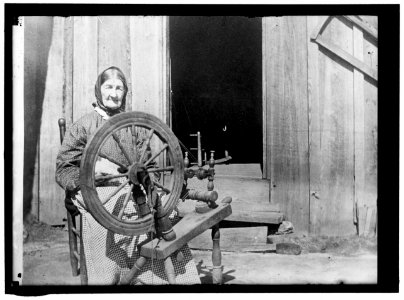 MOUNTAINEERS. MOUNTAIN WOMEN LCCN2016864971