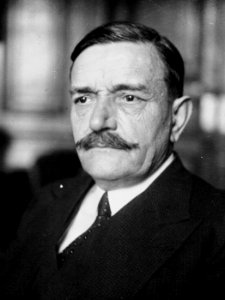 Louis Mourier 1933