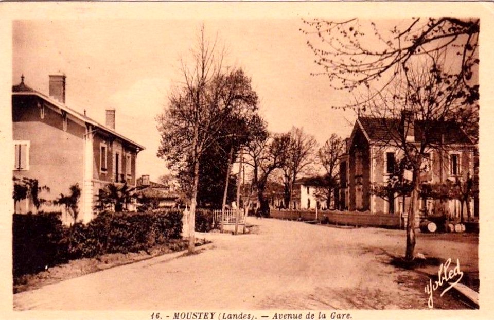 Moustey (Landes) - avenue de la gare 3