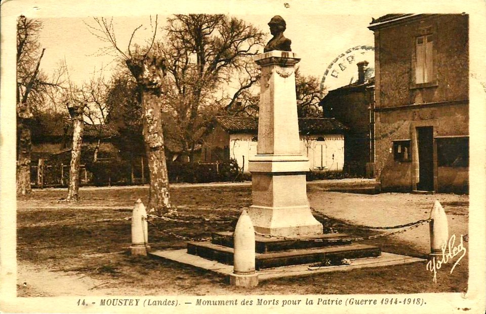 Moustey (Landes) - monument aux morts