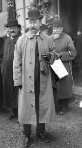 Mr Olry-Roederer (membre du Comité de la Société des steeple-chases de France et propriétaire de chevaux de course) - (photographie de presse) - (Agence Rol)